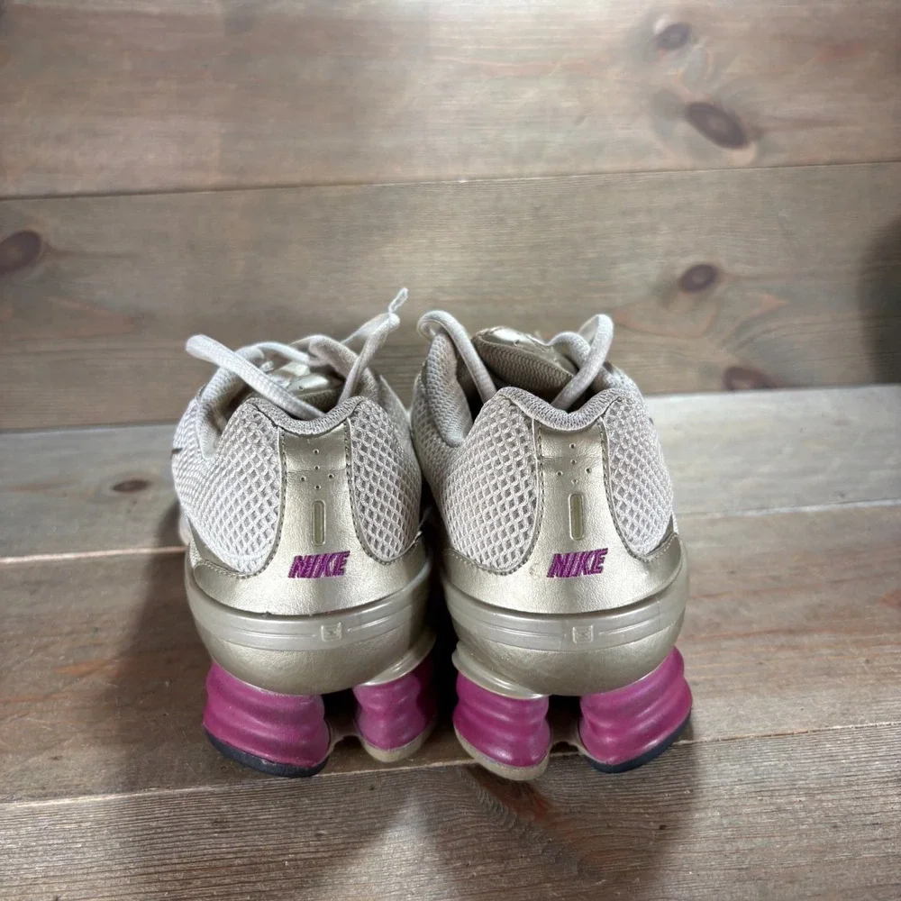 Nike Shox Vivify Womens size 6.5 shoes White gold Mesh Y2K Running sneakers